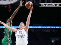 BSL: Anadolu Efes - Darüşşafaka Basket: 73-69
