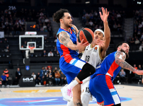 Anadolu Efes: 76 - LDLC Asvel Villeurbanne: 82