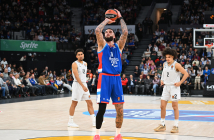 Anadolu Efes: 84 - Paris Basketball: 93