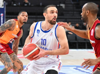 Galatasaray - Anadolu Efes Karşılaşması Ertelendi...