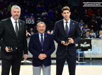 Anadolu Efes Spor Kulübü çalışanlarını onurlandırdı...