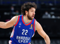 Partizan: 92 - Anadolu Efes: 85