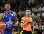Yarı Finaldeyiz: 84-81