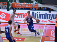 Banvit deplasmanında farklı galibiz: 86-62