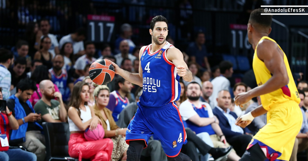 Lider Anadolu Efes İkinci Yarının İlk Maçında Barcelona Deplasmanında ...