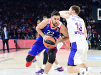 Lider Anadolu Efes Moskova Deplasmanında...