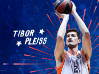 Anadolu Efes signs Tibor Pleiss