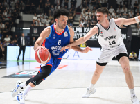 Beşiktaş Fibabanka: 97 - Anadolu Efes: 70
