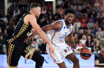 AS Monaco: 94 - Anadolu Efes: 75