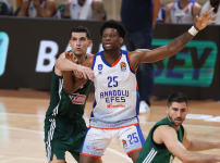 Anadolu Efes: 72 – Panathinaikos Aktor: 83